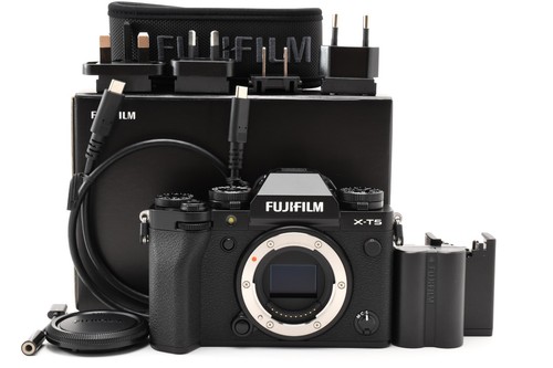 Fujifilm mirrorless nero - x-t5,